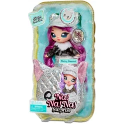 MGA Na! Na! Na! Surprise 2-in-1 Pom Doll Metallic Series 1 Asst In PDQ -Spielzeug Geschäft na na na surprise 2 in 1 pom doll metallic series 1 asst in pdq mga entertainme 0035051117773 4